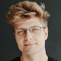 Александр Макашенец