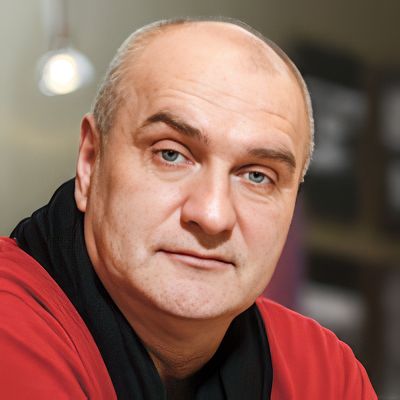 Александр Балуев